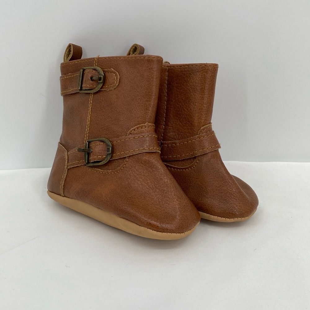 Old Navy Brown Buckle Boots Baby Girl size 3-6 months